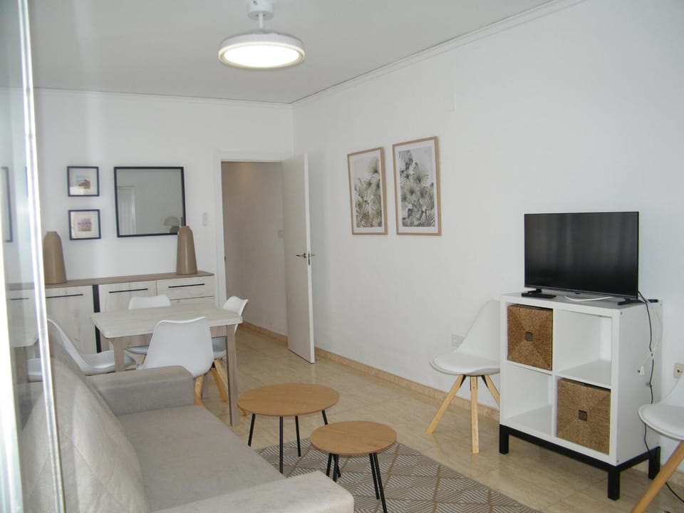 Playa de Gandía 3 dormitorios Primera línea posterior con parking Exclusivo familias - ES-314-42 Apartment in Safor