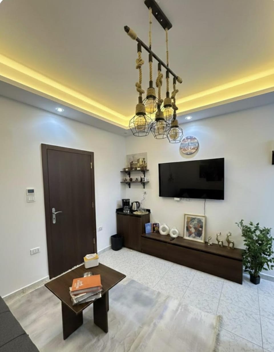 1-BR Pool, Beach, Central, Museum, Airport, WIFI Apartment in Hurghada
