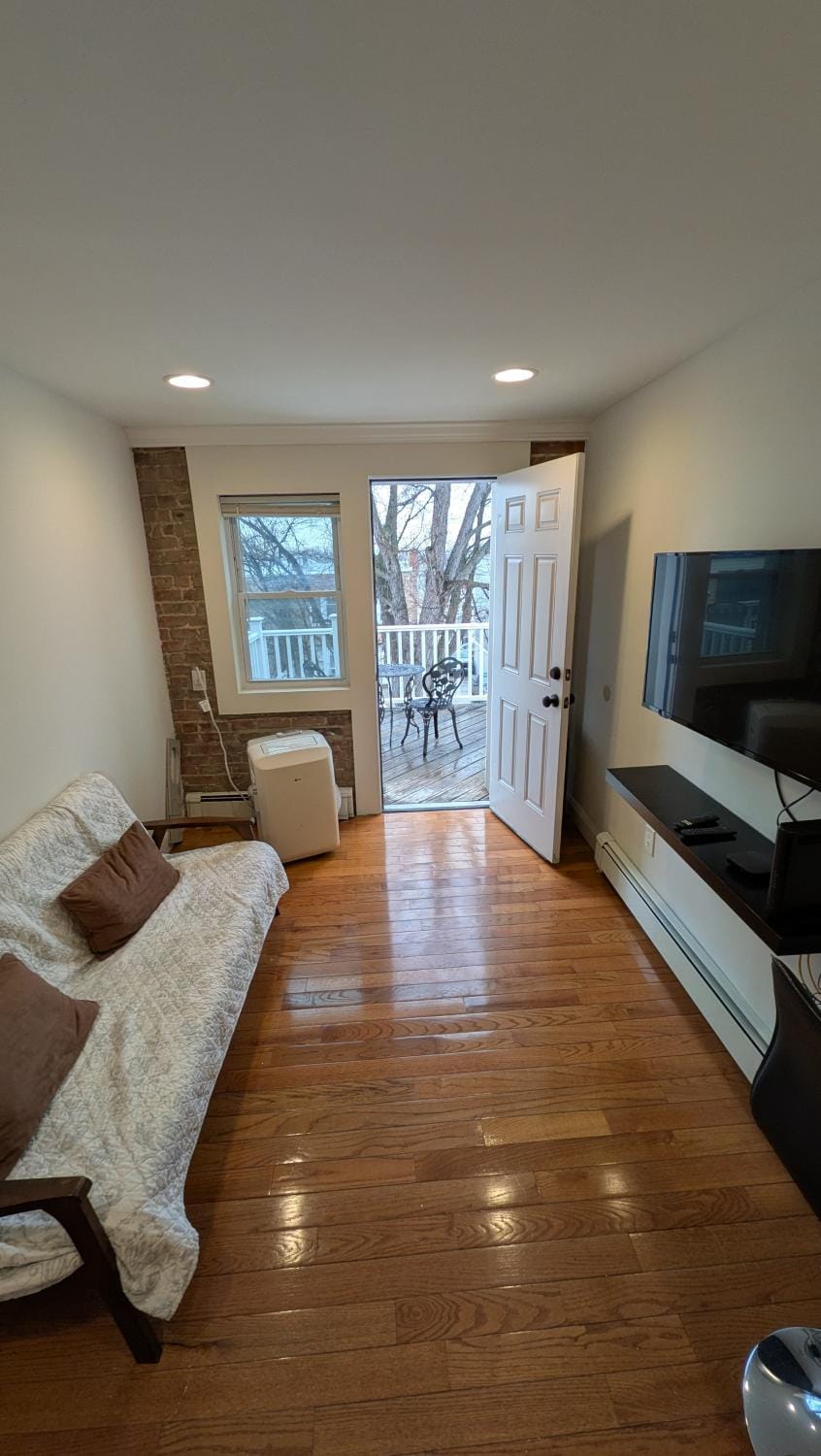 One bedroom Apartment, 15 minutes from Time Square NYC and 4 minutes from MetLife Stadium Apartment in Union City