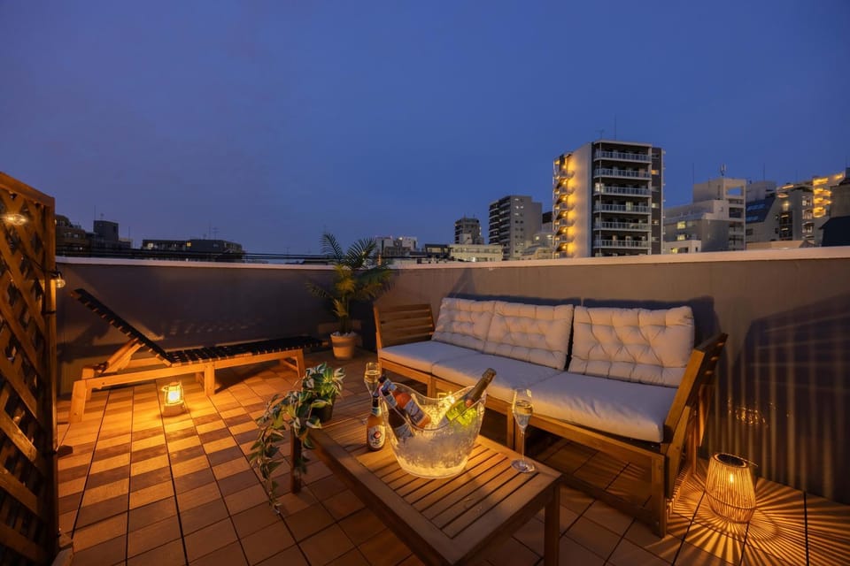 Night, View (from property/room), Balcony/Terrace