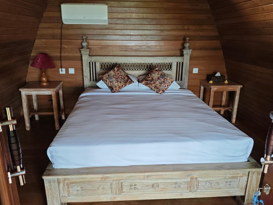 Bali jungle retreat Villa in East Selemadeg