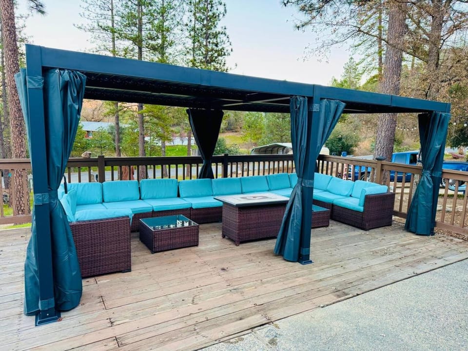 Patio, Balcony/Terrace, Balcony/Terrace, sunbed