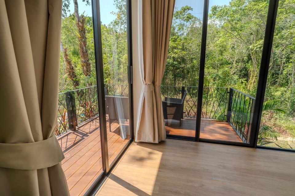 ArtiZen Hideout near Hin Kong Beach House in Ko Pha-ngan Sub-district