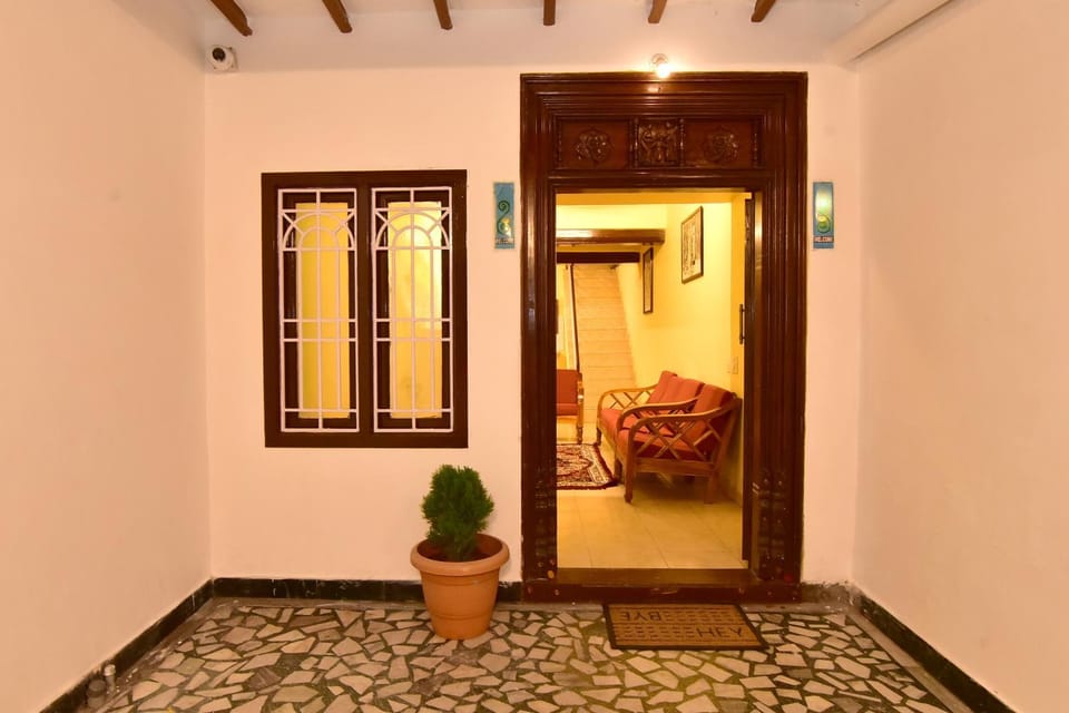 Property building, Seating area