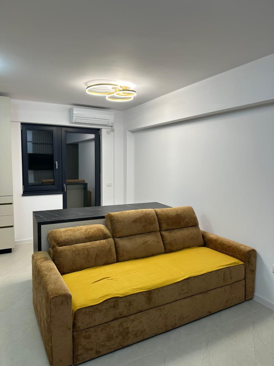 Apartament Magnolia Panoramic Apartment in Craiova