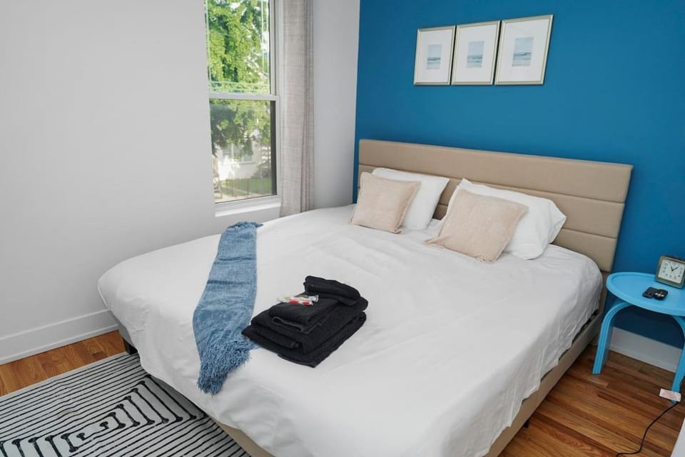 Stylish brand new 3BR Near West Loop and Fulton Market Apartment in Chicago