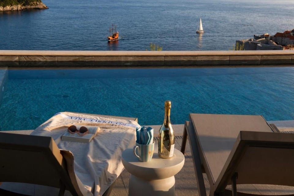 La Dolce Villa Luxury Penthouse with Rooftop Pool & Sea View Apartment in Dubrovnik