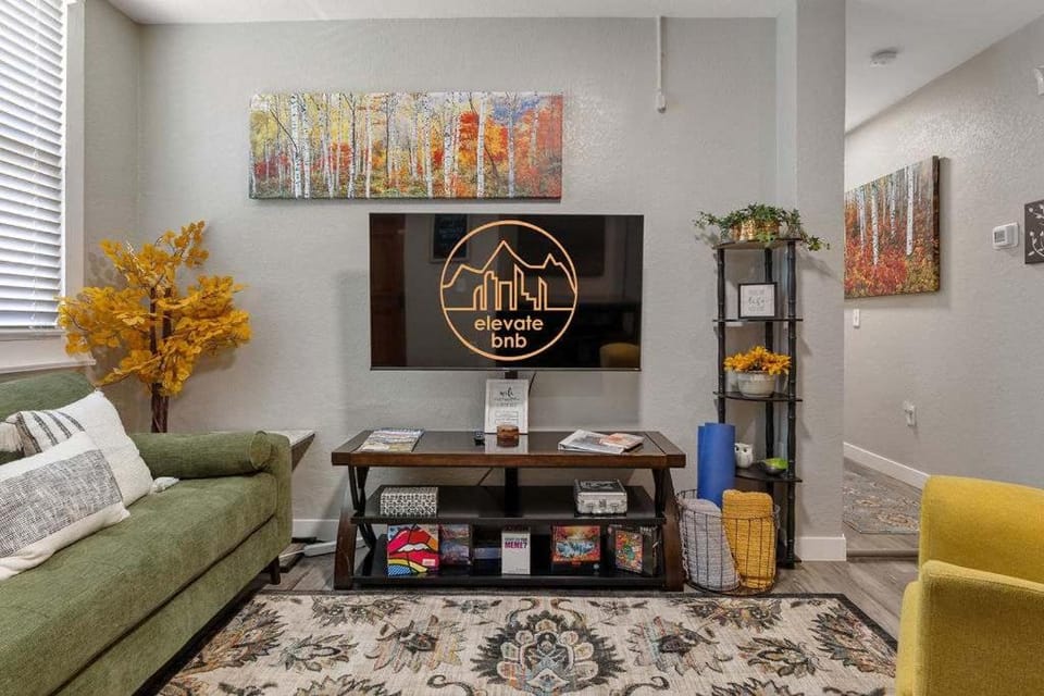 Family friendly in Downtown Littleton Apartment in Littleton