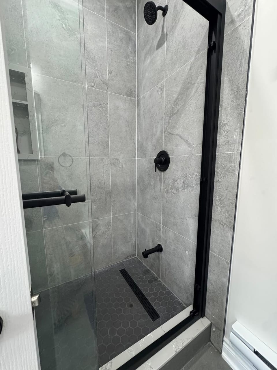 Home away from home! Apartment in Ajax