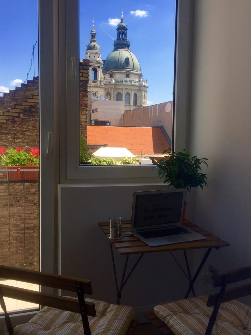 Day, Landmark view