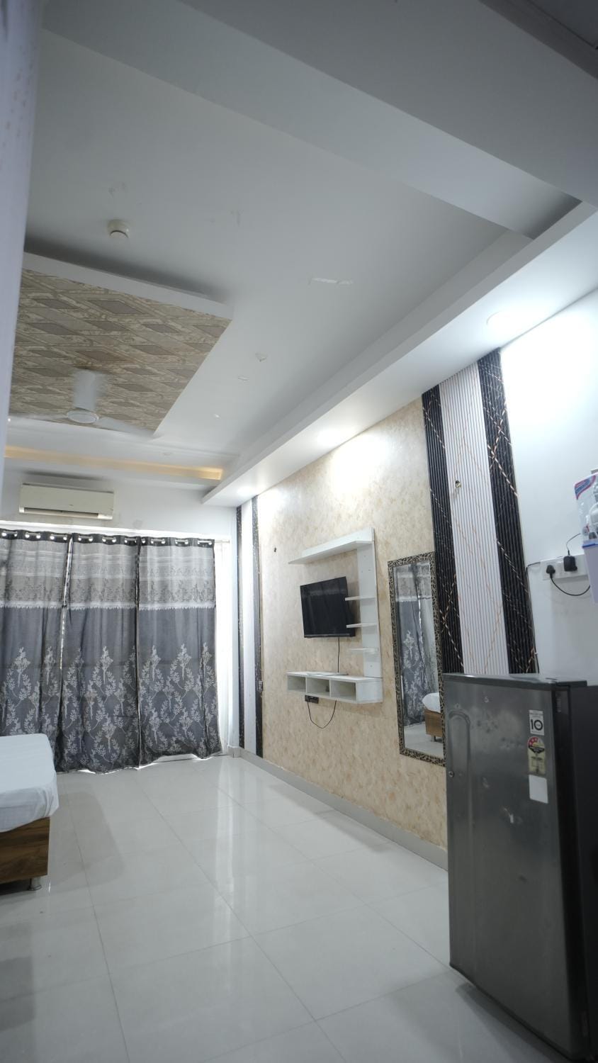 Arista Stays Apartment in Noida