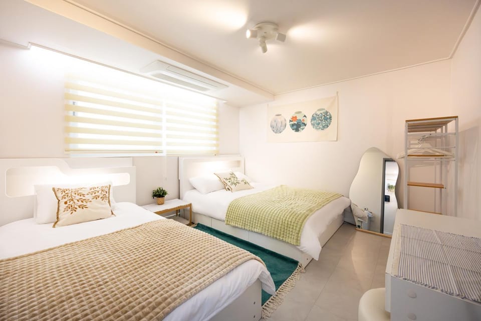 AnAn Stay - Amasa Station, Direct to Jamsil, KSPO Dome, Lotte World, Asan Medical Center, Han River Walk Apartment hotel in Seoul