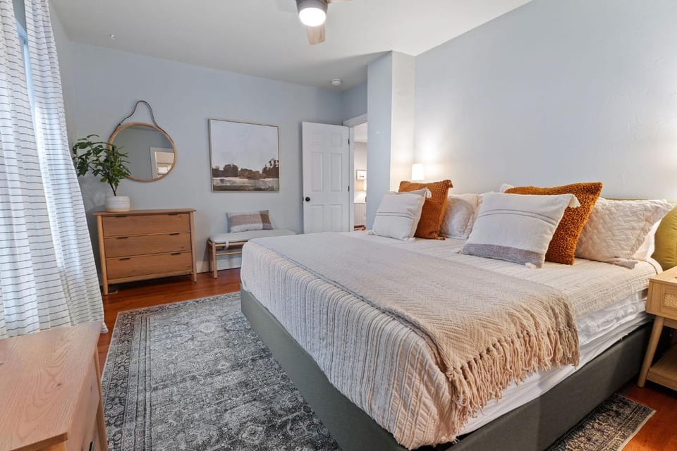 Windsor Hot Tub House - Near Lake Park and Breweries House in Greeley