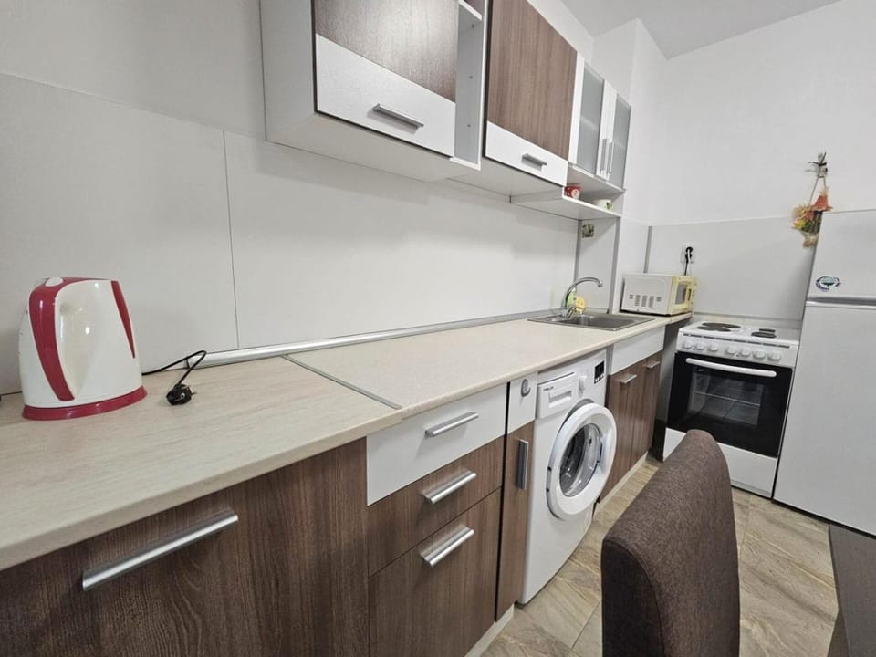 Prime Location Sea Garden & City Center Parking Apartment in Varna