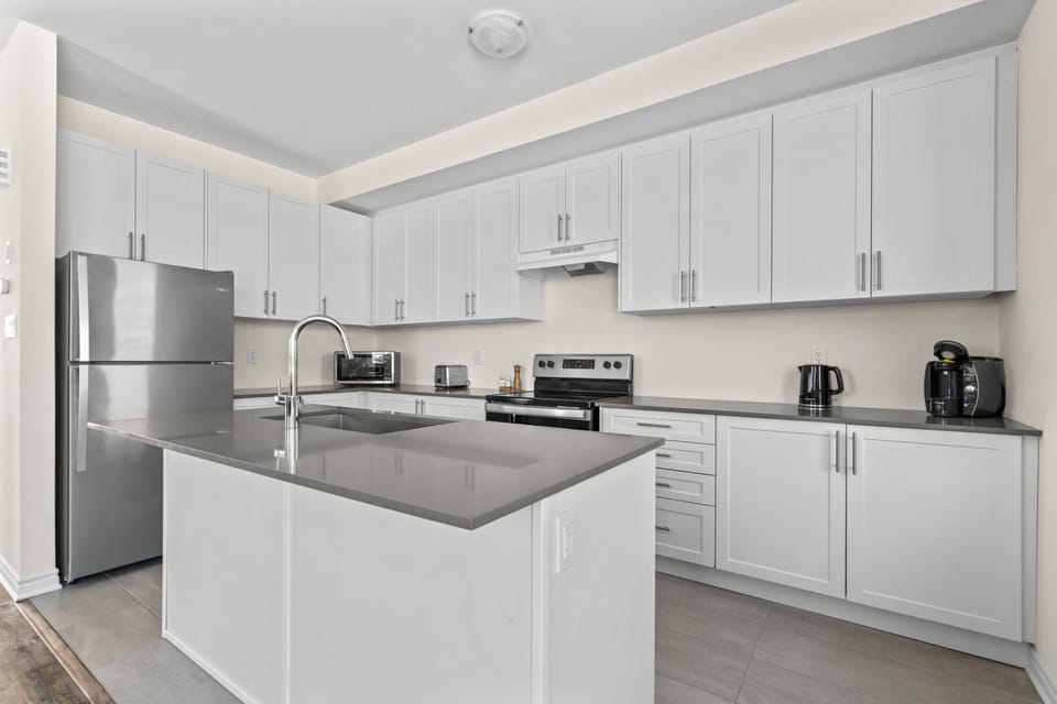 Townhouse 5 min to Wasaga Beach House in Wasaga Beach