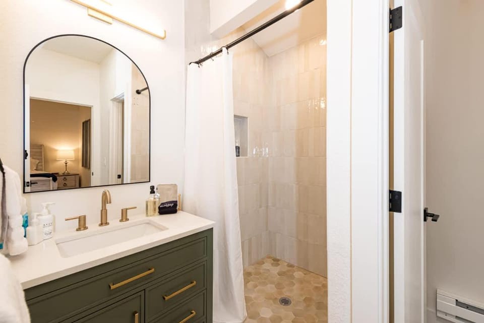 Cozy Condo with Beautiful View of Evergreen Apartment in Evergreen