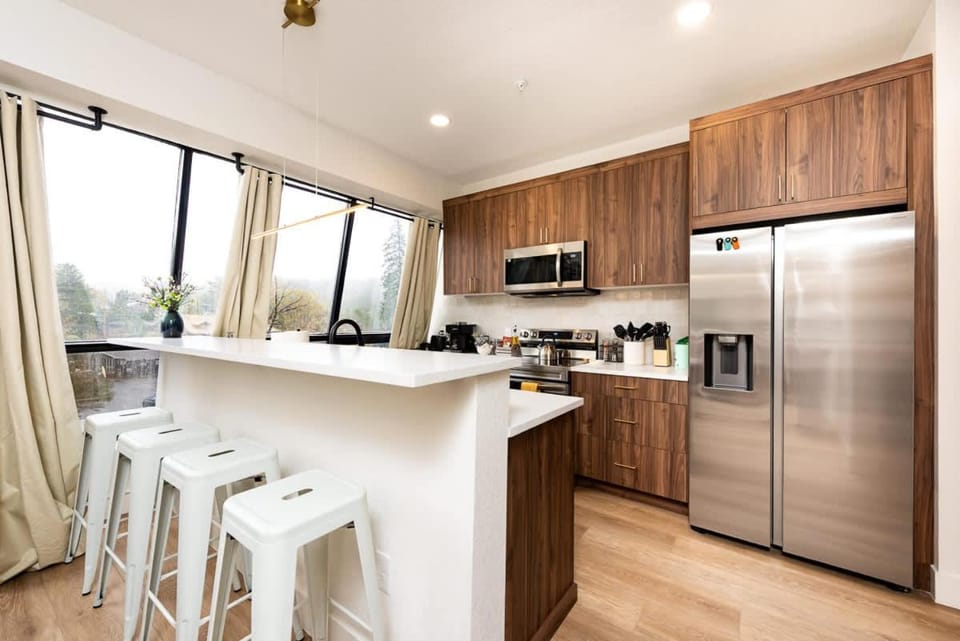 Cozy Condo with Beautiful View of Evergreen Apartment in Evergreen