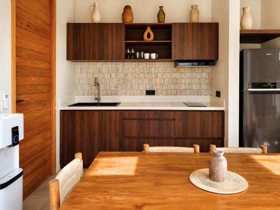 Day, Dining area, kitchen