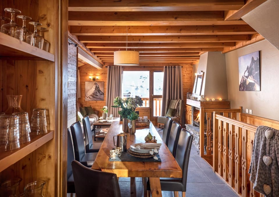 Property building, Living room