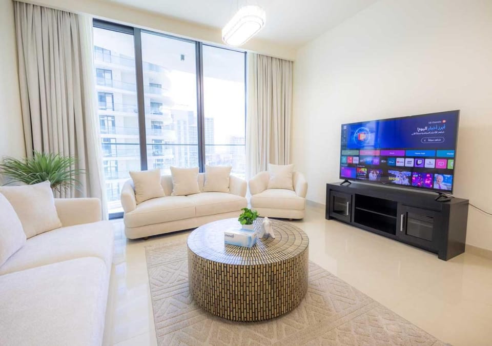 Communal lounge/ TV room, TV and multimedia, Living room