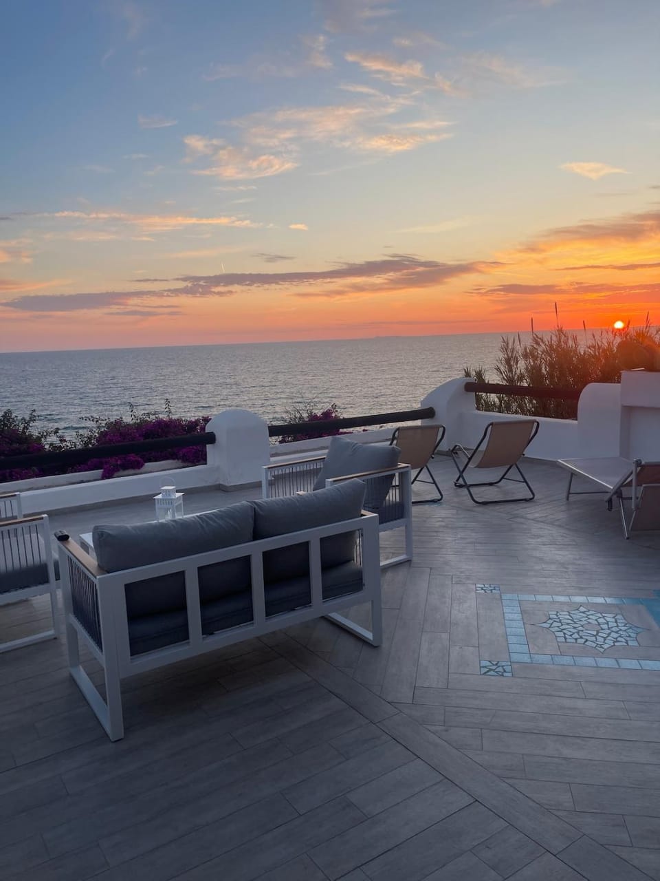SEA VIEW APARTMENT OCEAN Elowen House in Forio