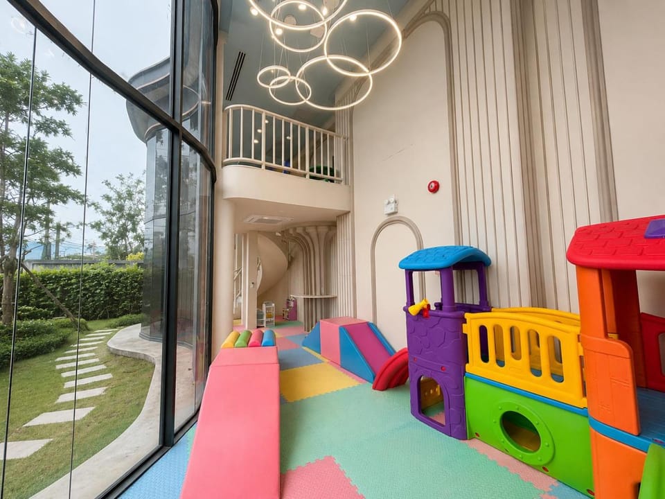Children play ground, Kids's club