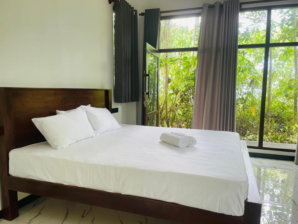 Ocean Whisper Ocean View Stay Vacation rental in Southern Province