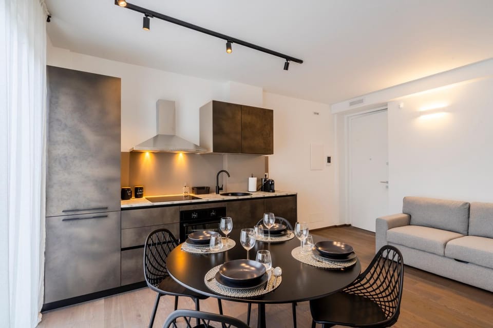 Kitchen or kitchenette, Living room, Seating area, Dining area, stove