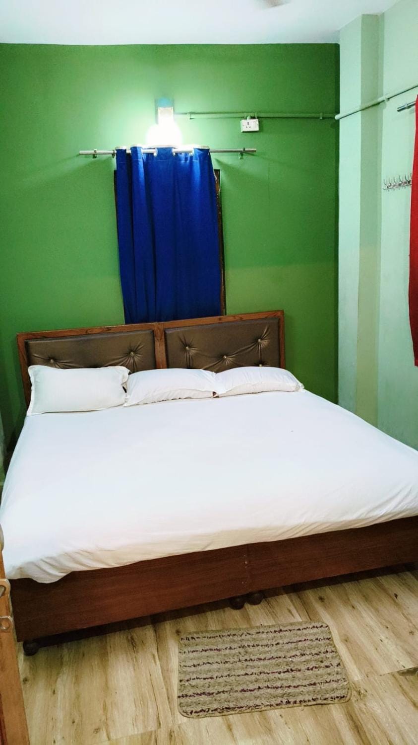 Manglam guest house Bed and Breakfast in Varanasi