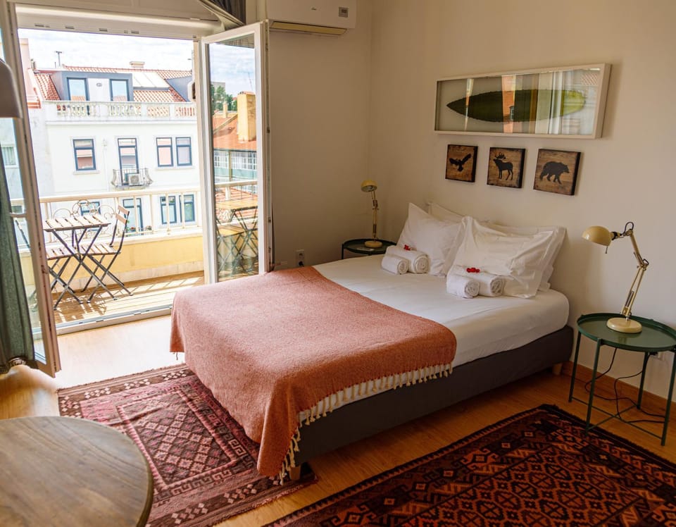 Bed, Photo of the whole room, Bedroom, air conditioner