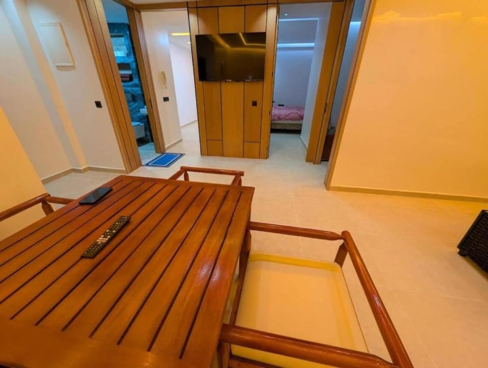TV and multimedia, Dining area
