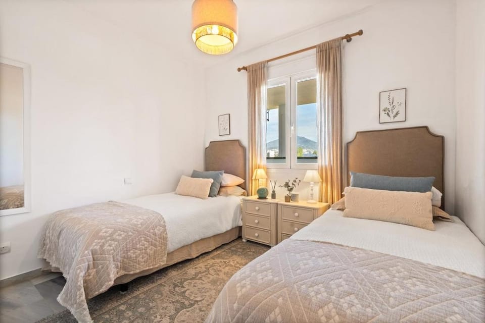 Stunning 2 bed apt in La Ola RDR548 Apartment in Marbella