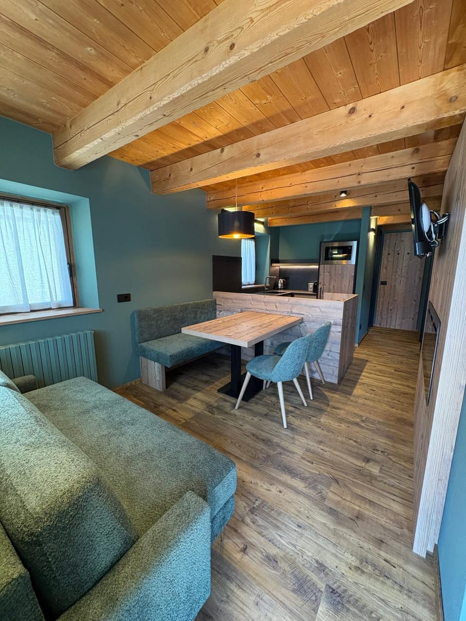 Kitchen or kitchenette, Living room, Dining area