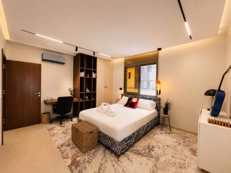 Bedroom, wardrobe