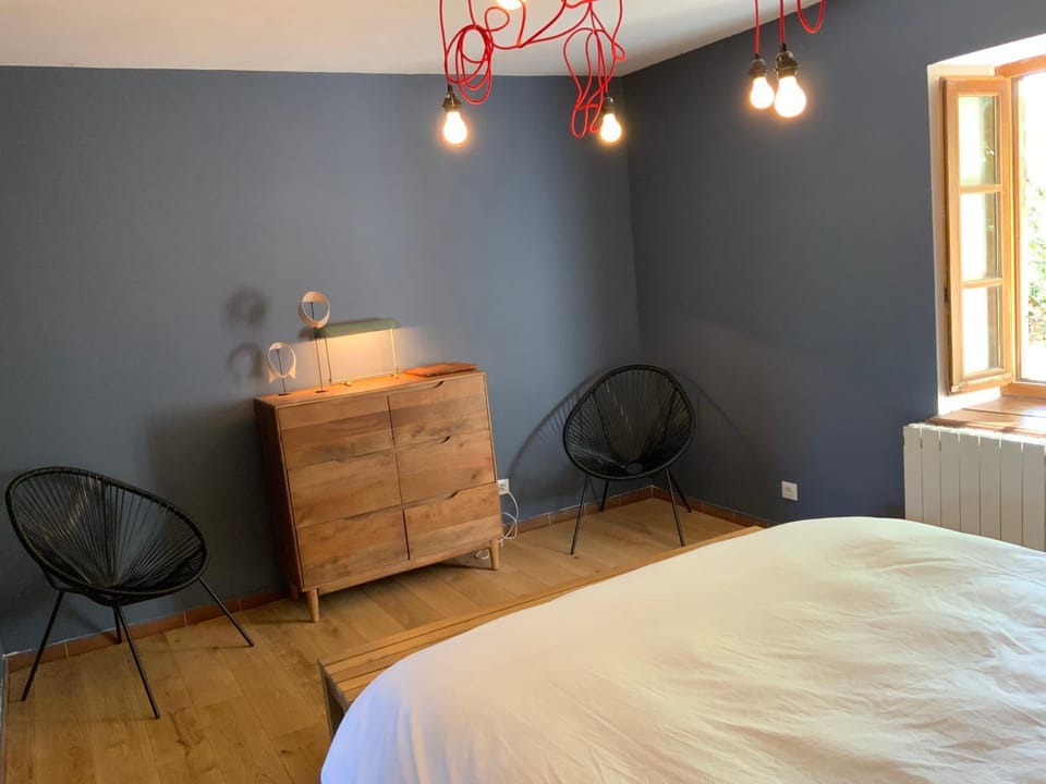Living room, Bedroom