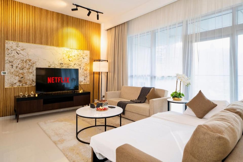 Communal lounge/ TV room, TV and multimedia, Living room, Seating area