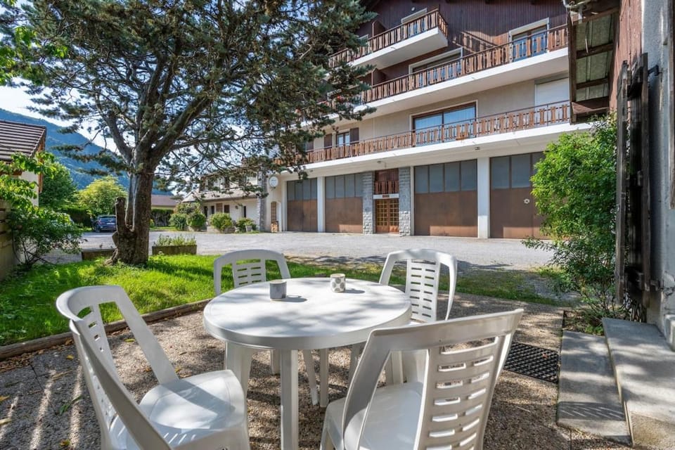 Maison entre Lac et Montagnes - Terrasse - Garage House in Haute-Savoie