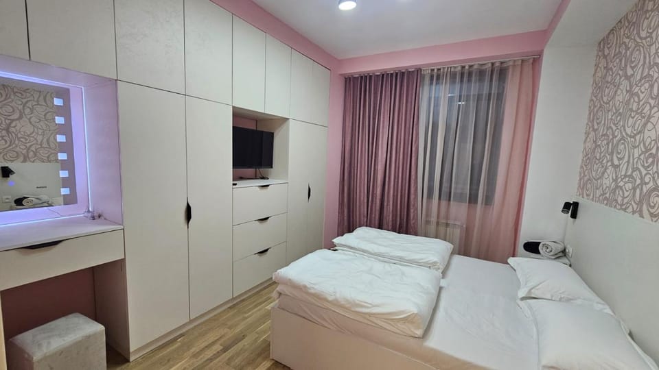 Vracakan 16-3-4-2 Apartment in Yerevan