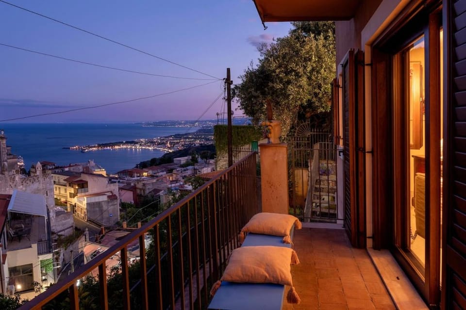 Corte dell'Ulivo - Vista Mare & Parcheggio Privato House in Taormina