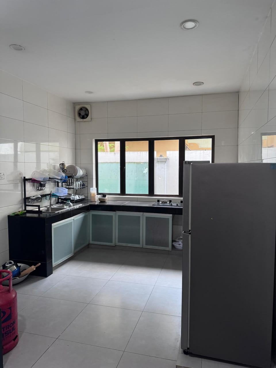 ENTIRE SEMI D BBQ KTV ROOM PETS FRIENDLY CORNER LOT SRI PETALINg Villa in Federal Territory of Kuala Lumpur