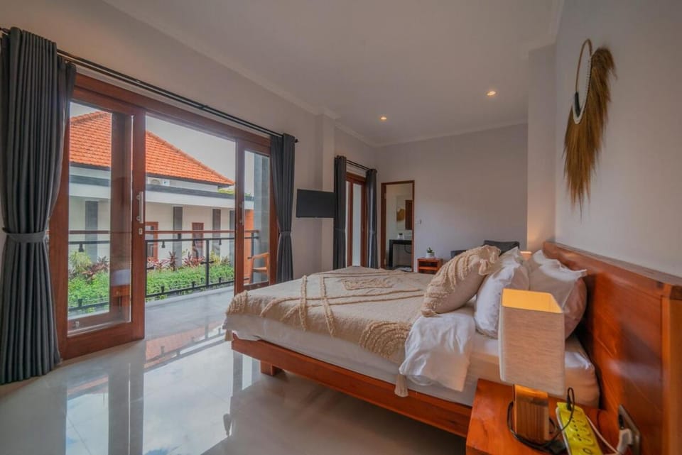 4BR villa near Double Six beach with pool Villa in Kuta
