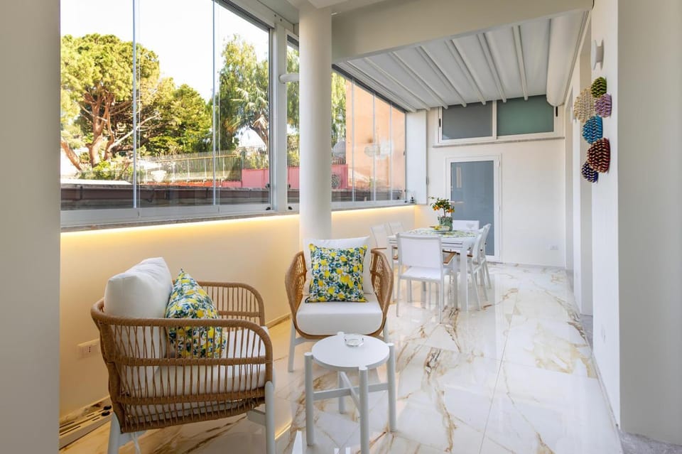 Balcony/Terrace, Balcony/Terrace