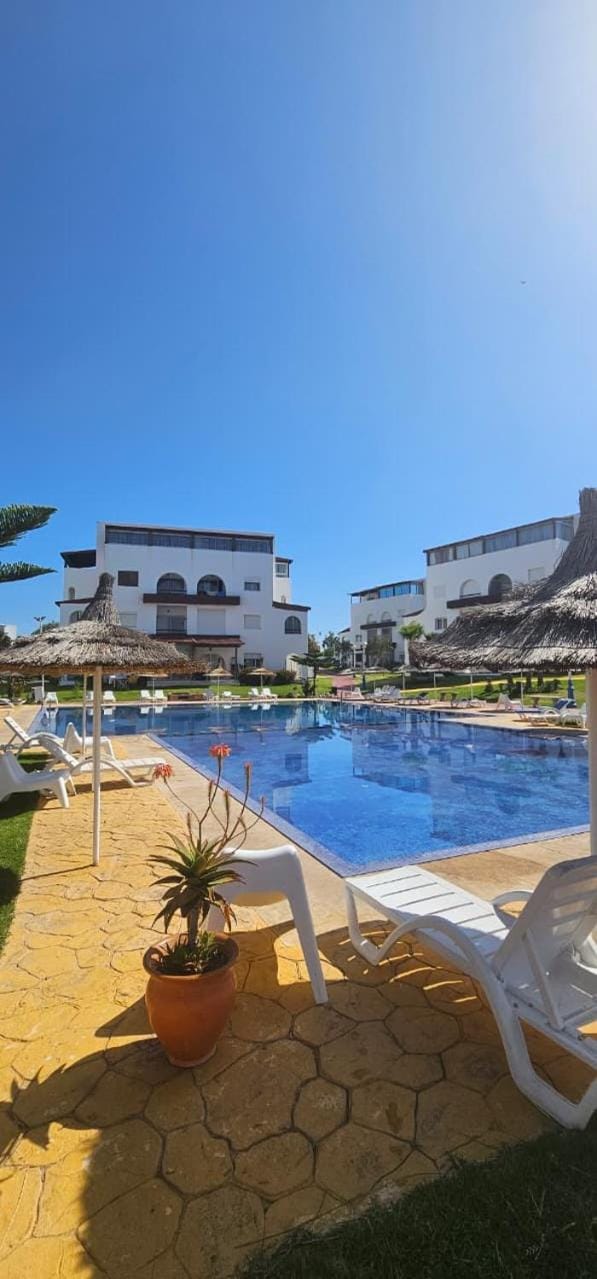 Beautiful 2-bedroom apartment secure community Apartment in Tangier-Tétouan-Al Hoceima