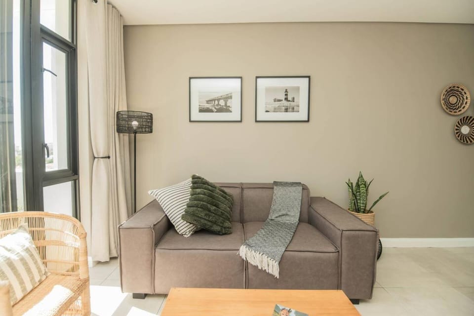 Bella Azure Apartment in Port Elizabeth