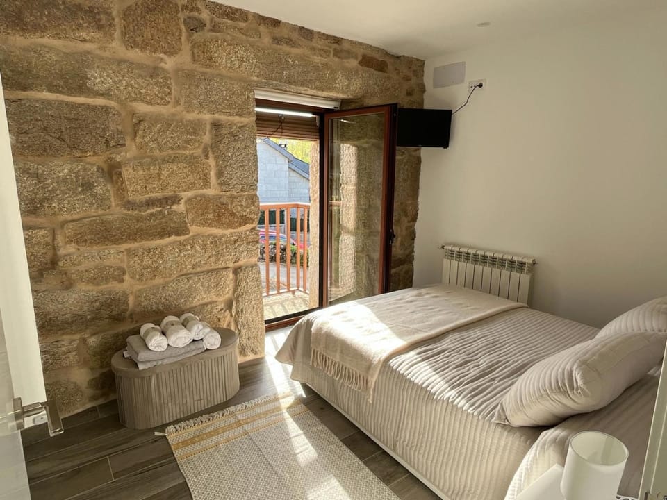 Casa Lahoz House in Galicia