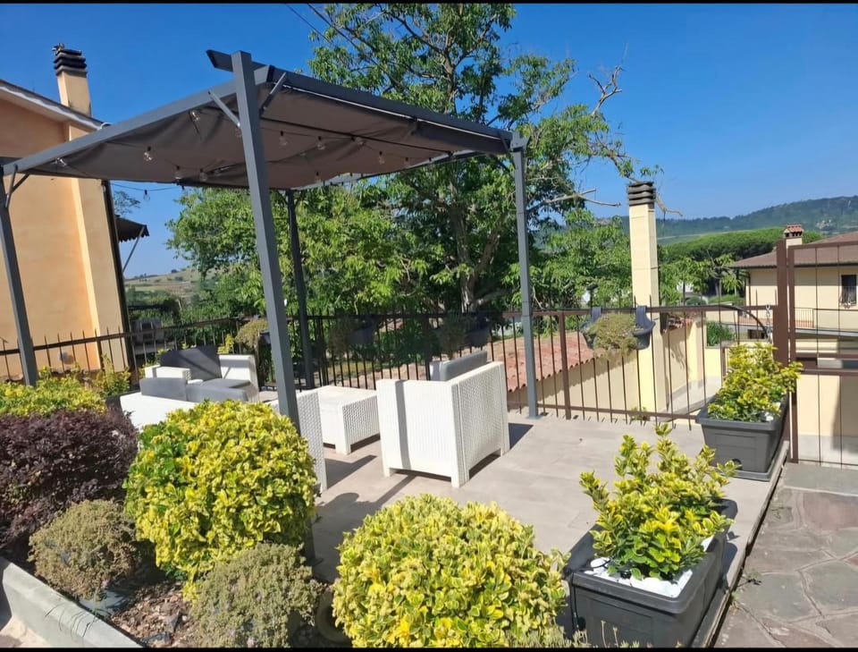 View (from property/room), Balcony/Terrace