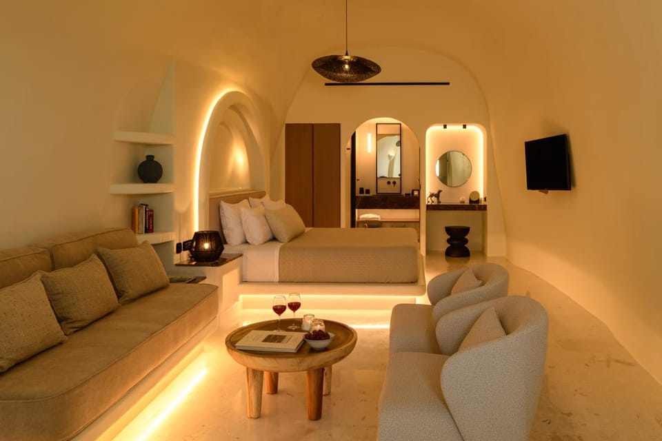 TV and multimedia, Living room, Photo of the whole room, Seating area
