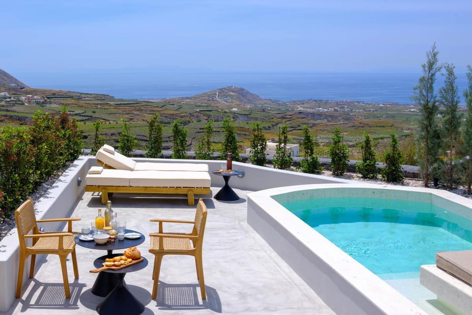 Patio, Day, Natural landscape, View (from property/room), Balcony/Terrace, Pool view, Sea view, Swimming pool, sunbed