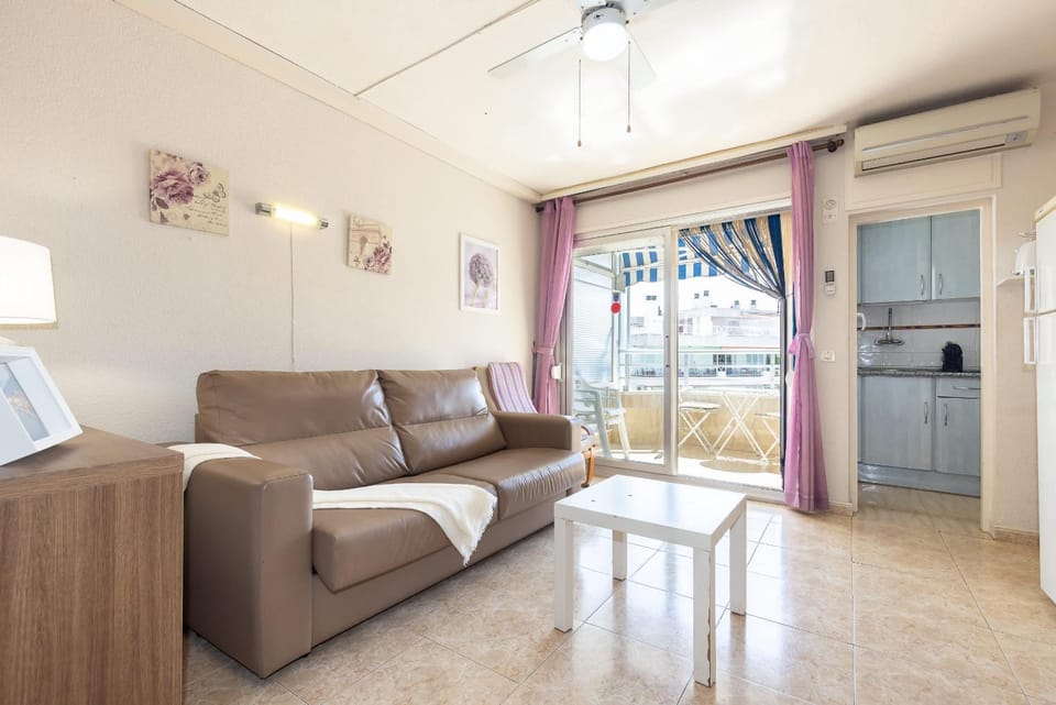 Salou Beach Studio - Unik Vacation Apartment in Salou