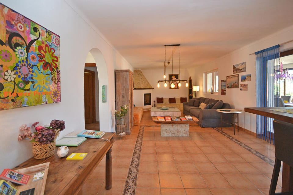 Communal lounge/ TV room, Living room